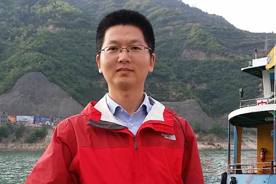 http://www.cug.edu.cn/__local/8/BD/80/8033931F161CD226318B3D47FBC_32A49B7E_1EEB6.jpg